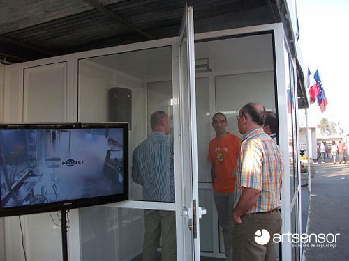 Cabine demonstra��es Canh�o de n�voa