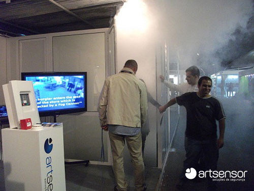 P�blico adere � n�voa de seguran�a